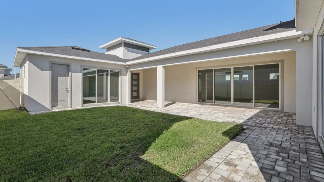 The Covered Lanai and Courtyard The Covered Lanai and Courtyard