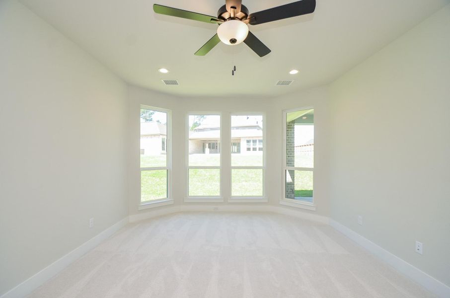 Spacious, unfurnished interior of a new home in Mostyn Manor Reserve, Magnolia (Image 14).