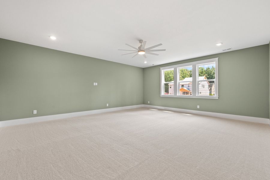 Representative unfurnished interior of a home built from the The Emerson by RobuckHomes in Stonehenge, Raleigh (Image 191).