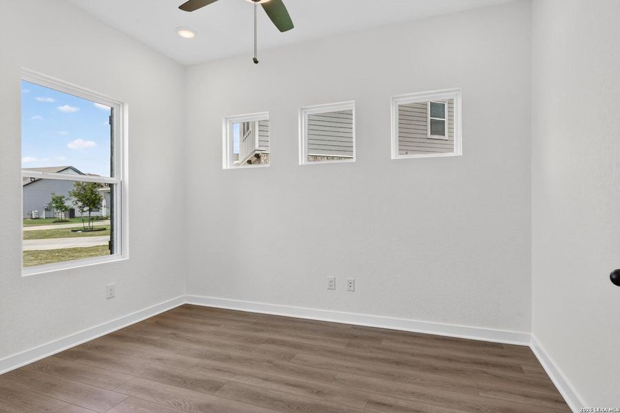 Spacious, unfurnished interior of a new home in Saddlebrook Ranch, Schertz (Image 23).