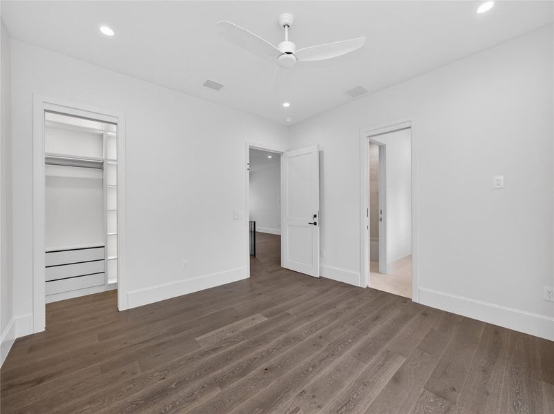 Spacious, unfurnished interior of a new home in , Austin (Image 30).