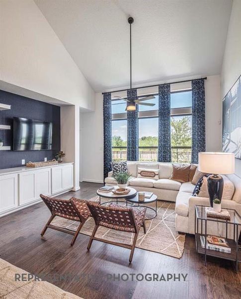 Furnished interior view inside a new home in Heritage Ranch, Sherman (Image 8).