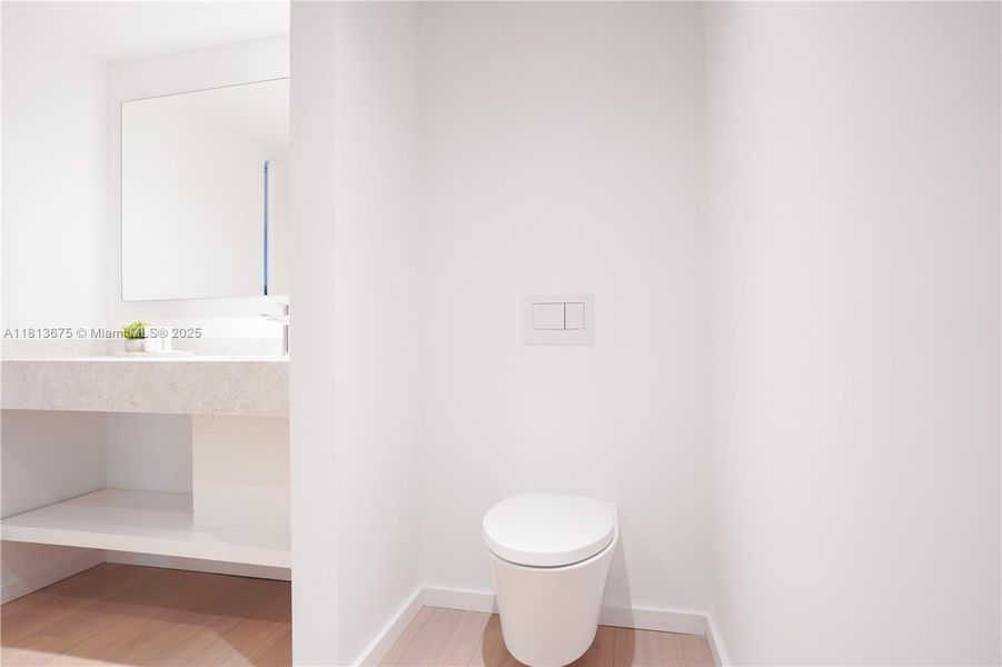 Furnished interior view inside a new home in , Bal Harbour (Image 14).