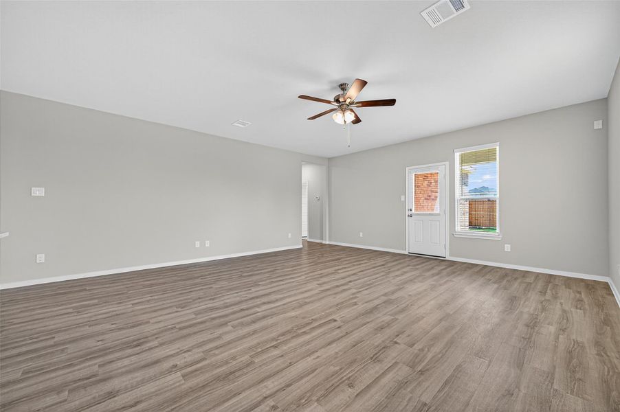 Spacious, unfurnished interior of a new home in Cypress Green, Hockley (Image 20). Spacious, unfurnished interior of a new home in Cypress Green, Hockley (Image 20).