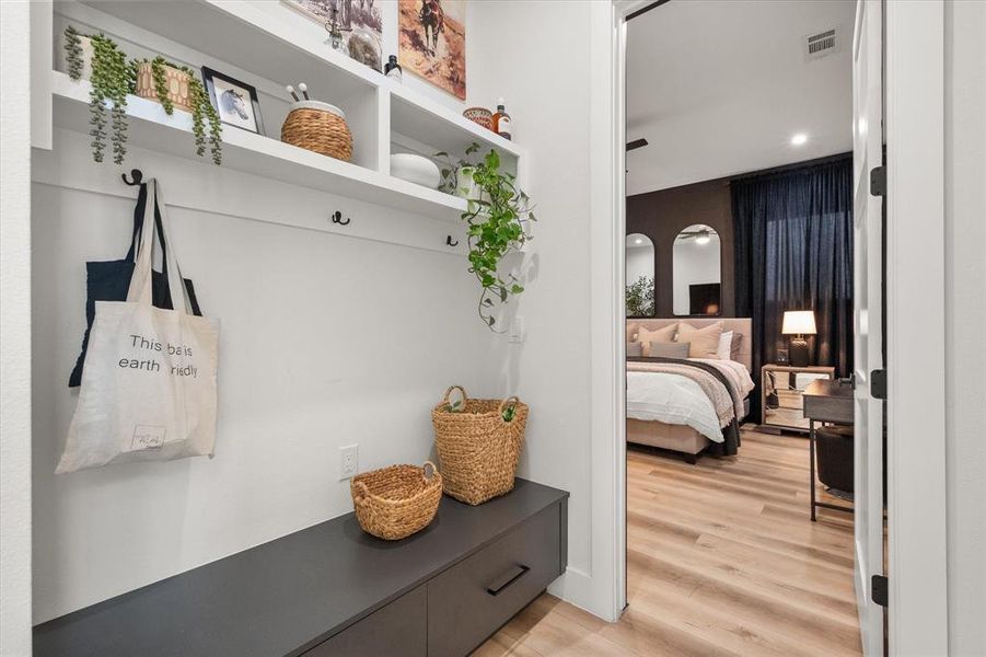 Furnished interior view inside a new home in , Dallas (Image 32). Furnished interior view inside a new home in , Dallas (Image 32).