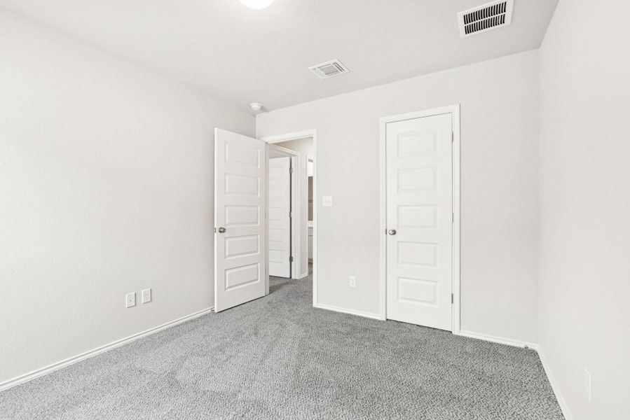 Spacious, unfurnished interior of a new home in Carillon, Manor (Image 20). Spacious, unfurnished interior of a new home in Carillon, Manor (Image 20).