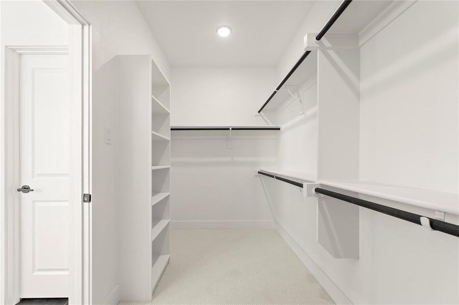 11. 8216 Caprock - Closet 11. 8216 Caprock - Closet