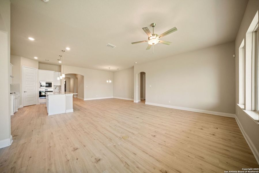 Image 27 of a home in Annabelle Ranch. Image 27 of a home in Annabelle Ranch.