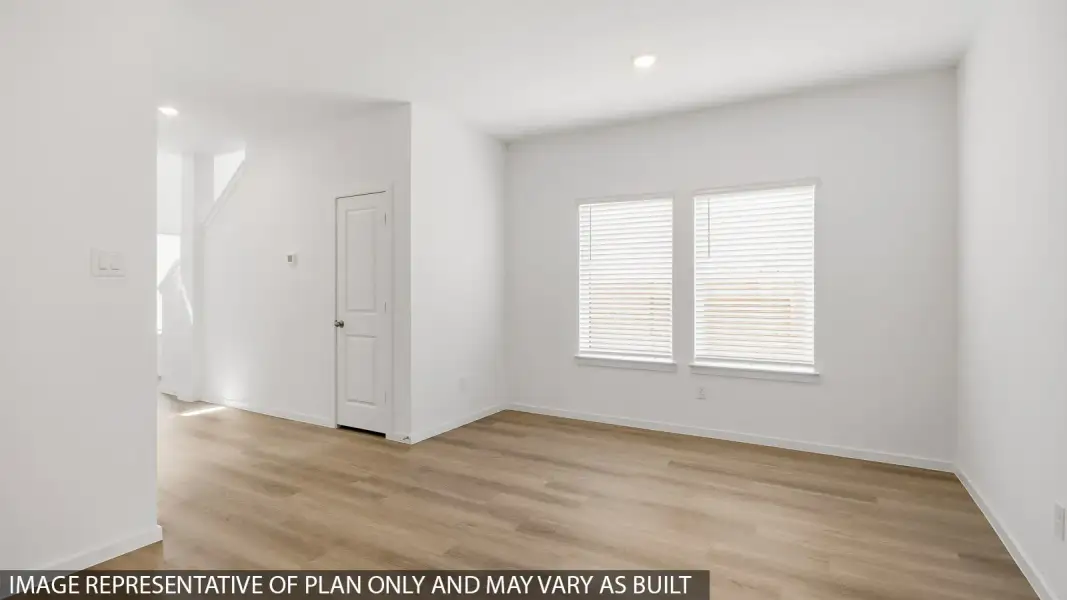 Spacious, unfurnished interior of a new home in Indian Springs, Crosby (Image 9).