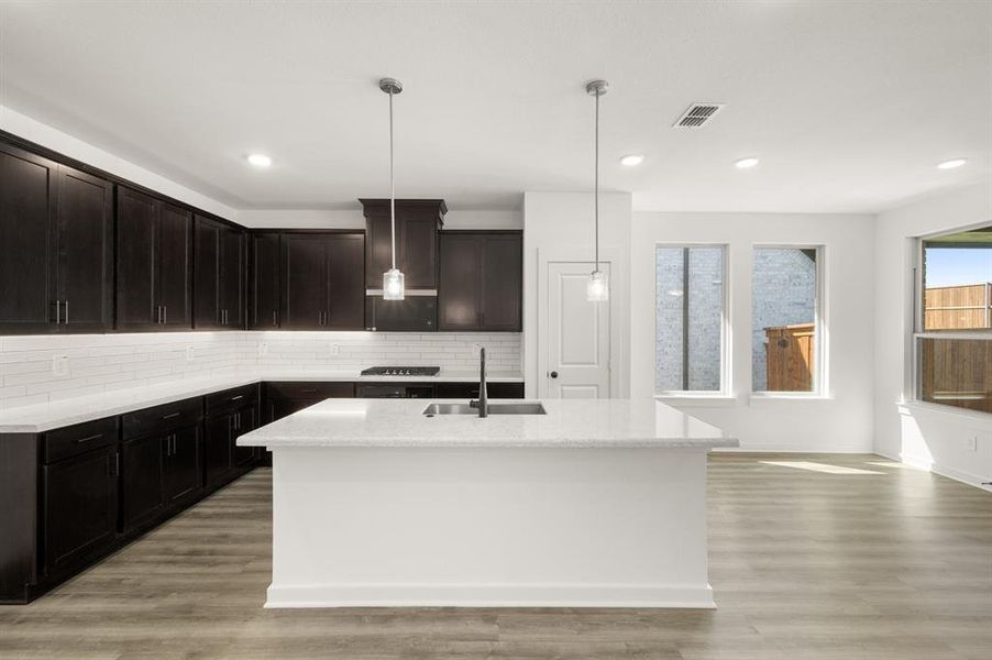 225 Whitetail- Kitchen-2