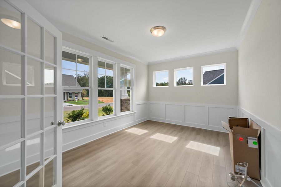 Image 38 of a home in Grove Park. Image 38 of a home in Grove Park.