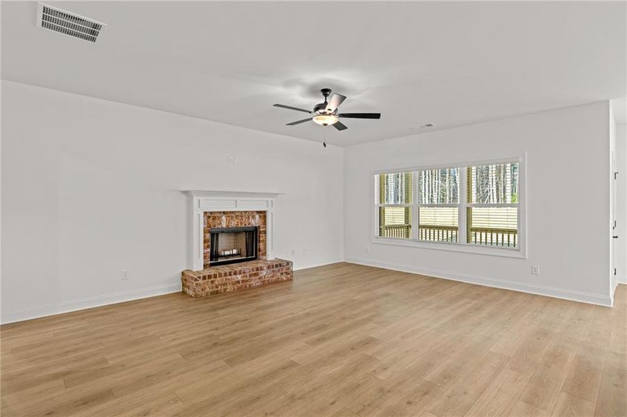 Spacious, unfurnished interior of a new home in Red Oak Ridge, Loganville (Image 21).