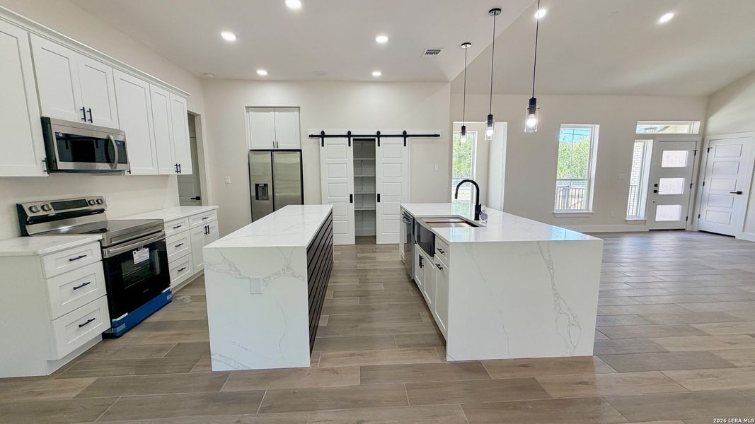Furnished interior view inside a new home in , Bulverde (Image 10).