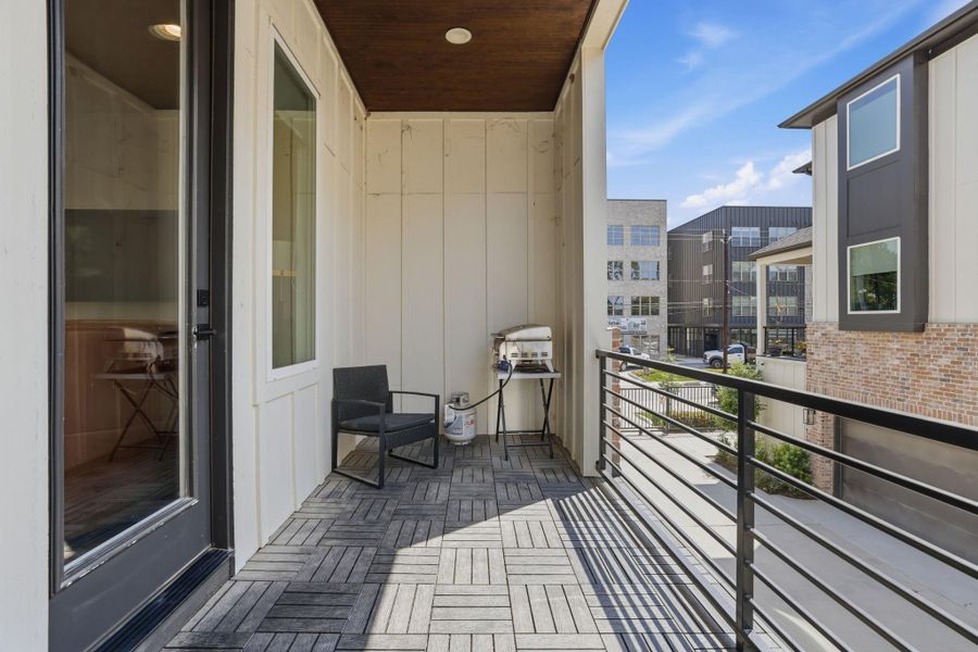 Exterior details and patio area of a home in , Houston (Image 26).