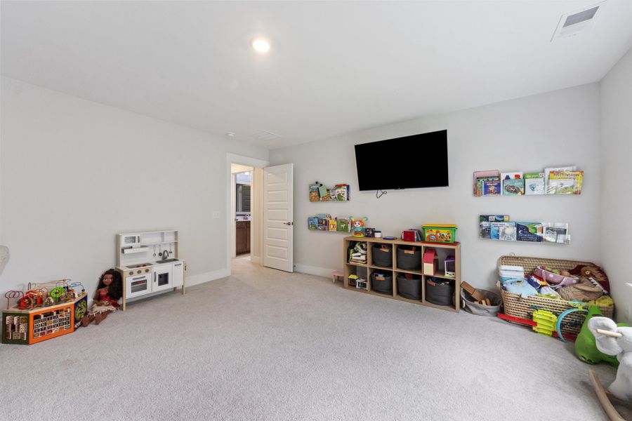Furnished interior view inside a new home in Cordgrass Landing, Johns Island (Image 6).