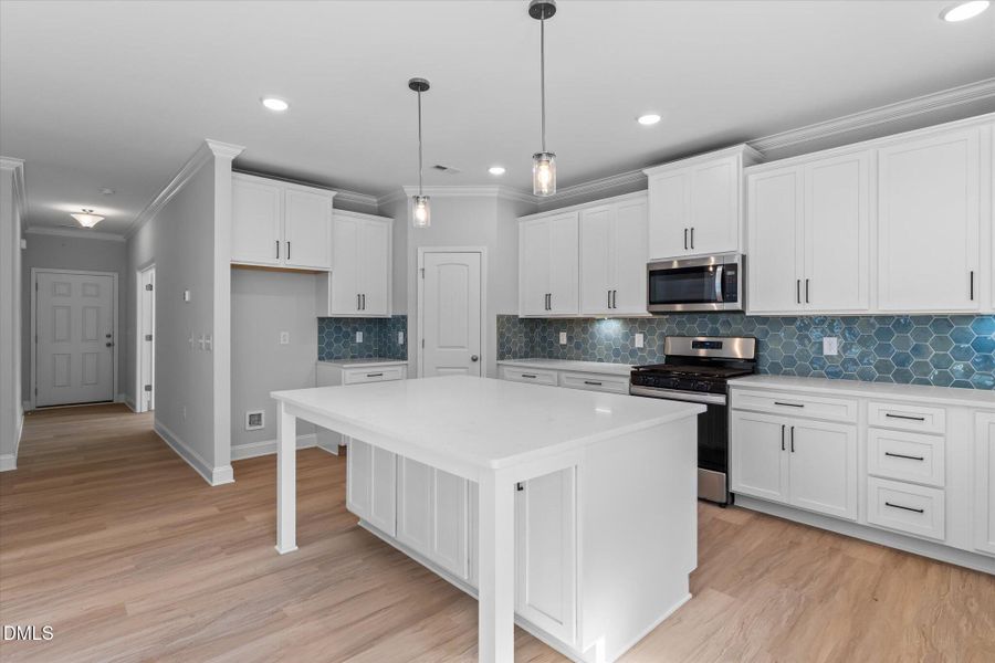 12-5504 Jaeger Drive Kitchen 2 12-5504 Jaeger Drive Kitchen 2