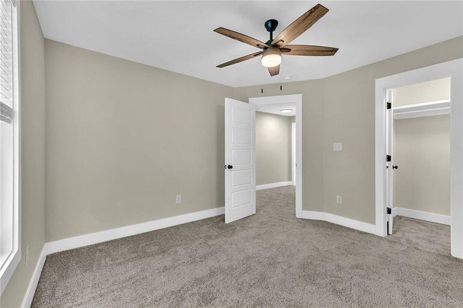 Spacious, unfurnished interior of a new home in , Macon (Image 28).