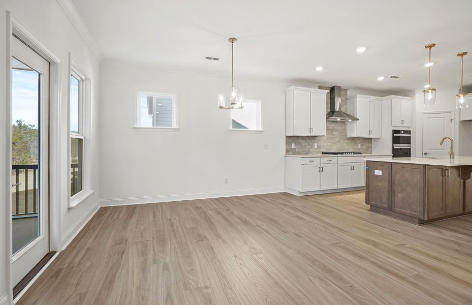 Spacious, unfurnished interior of a new home in Forest Creek, Waxhaw (Image 34).