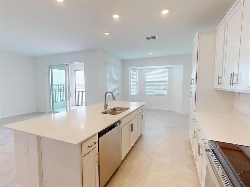 Furnished interior view inside a new home in , Venice (Image 11).