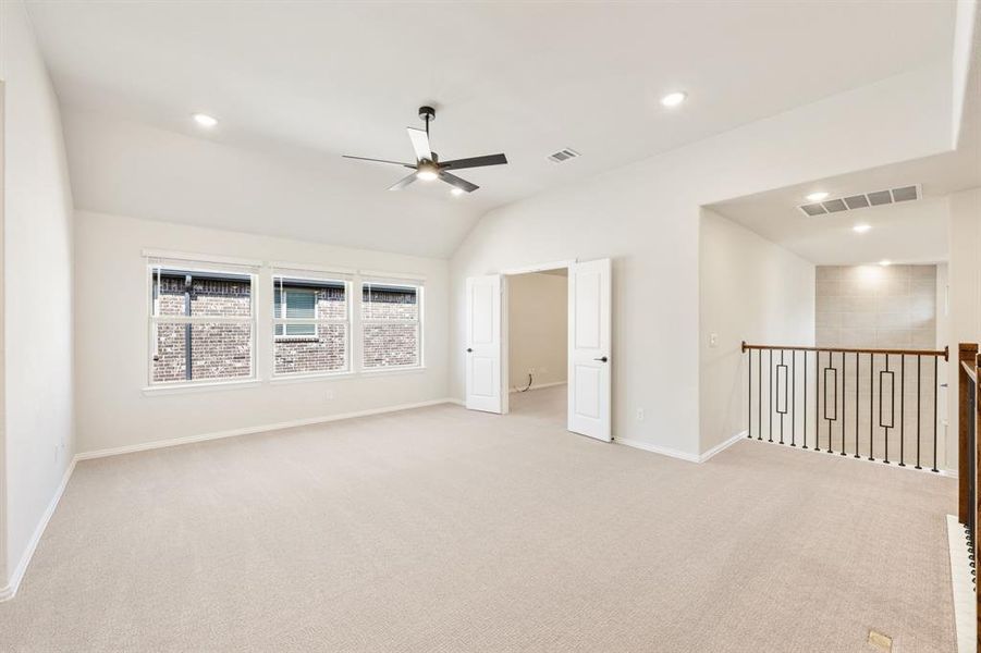 Spacious, unfurnished interior of a new home in Woodstone, Providence Village (Image 36).