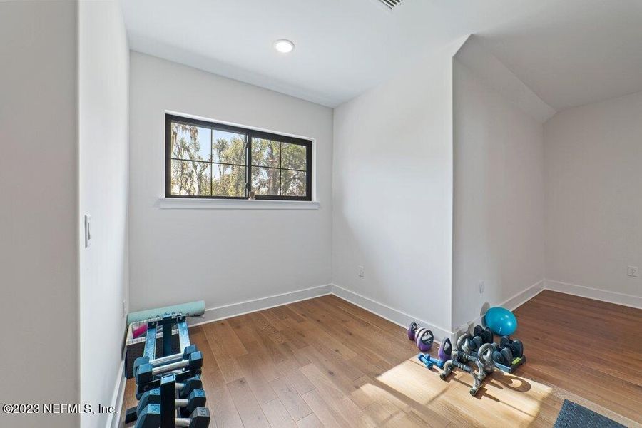 Image 77 of a home in .