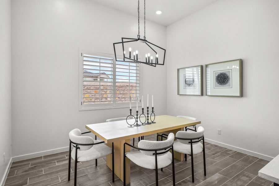 Furnished interior view inside a new home in Verdancia, El Paso (Image 12).