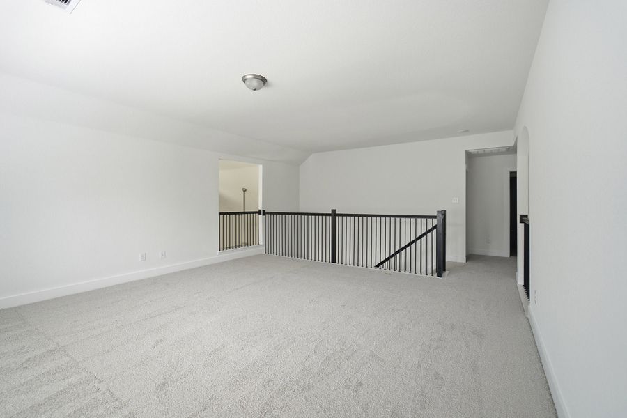 Spacious, unfurnished interior of a new home in Sundance Cove, Crosby (Image 45).