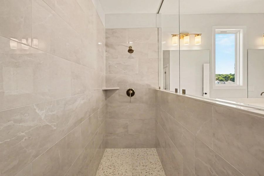 Parkette H Primary bath Parkette H Primary bath