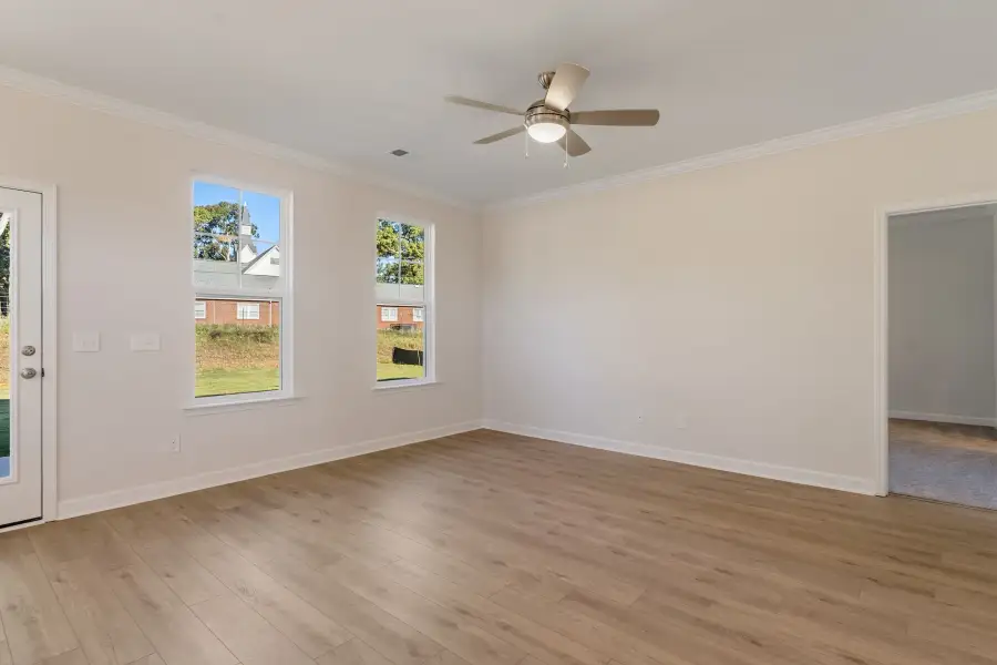 Spacious, unfurnished interior of a new home in Ridgecrest at Midway, Anderson (Image 13).