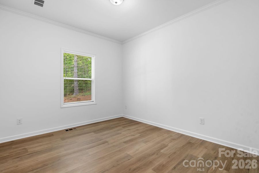 Spacious, unfurnished interior of a new home in , Granite Falls (Image 27).