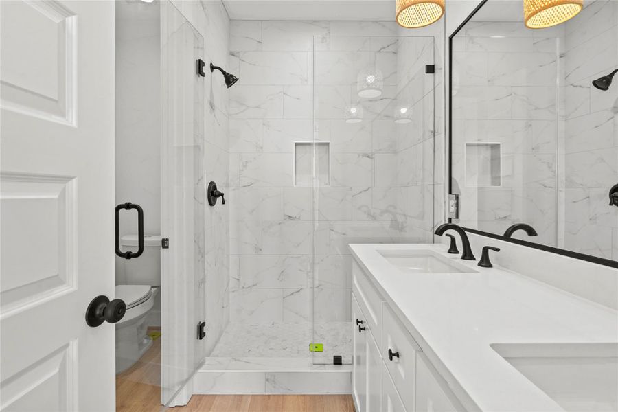 Furnished interior view inside a new home in , Galveston (Image 12).