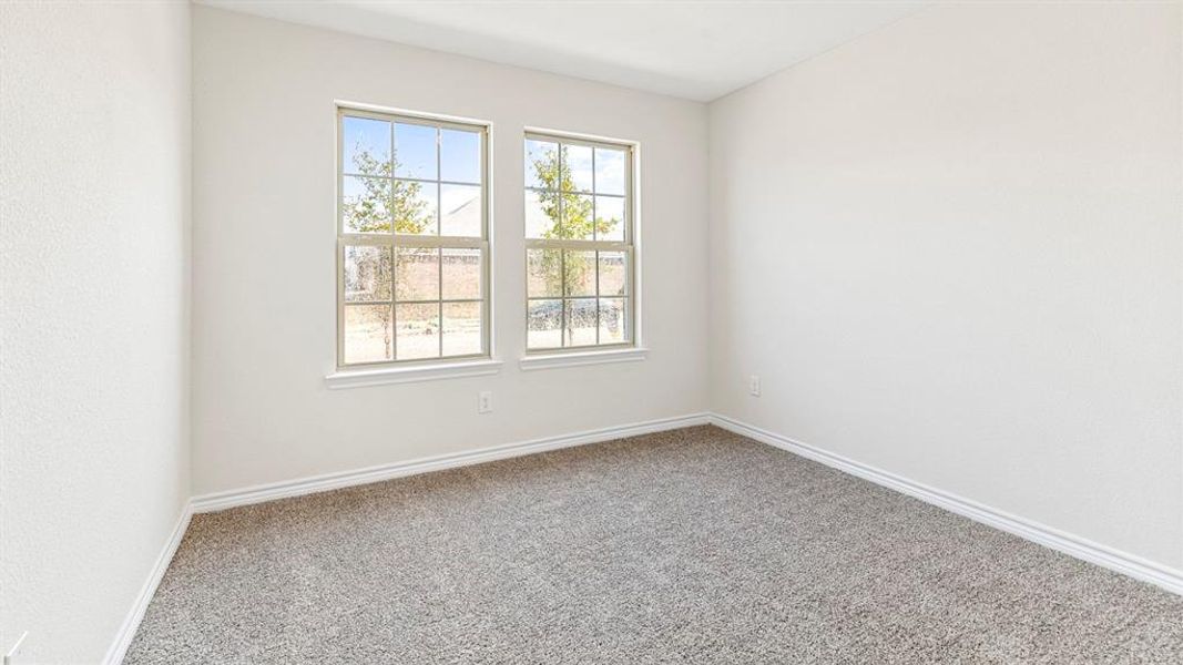 Spacious, unfurnished interior of a new home in Bel Air Village, Sherman (Image 26).