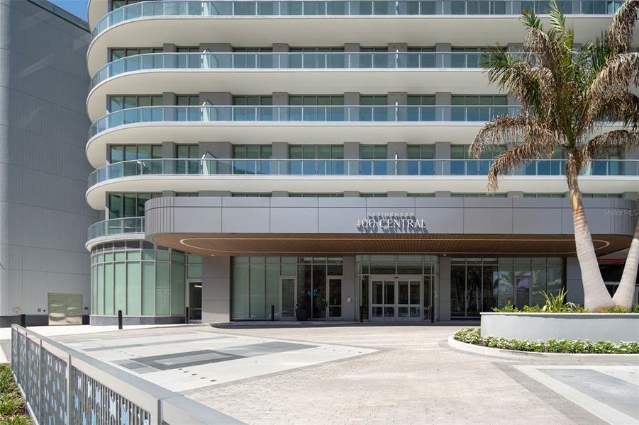 Condo located in St. Petersburg, FL showcasing its design and architecture (Image 44). Condo located in St. Petersburg, FL showcasing its design and architecture (Image 44).