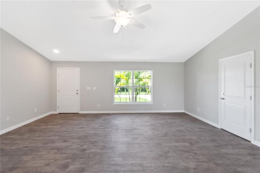 Spacious, unfurnished interior of a new home in , Port Charlotte (Image 5). Spacious, unfurnished interior of a new home in , Port Charlotte (Image 5).