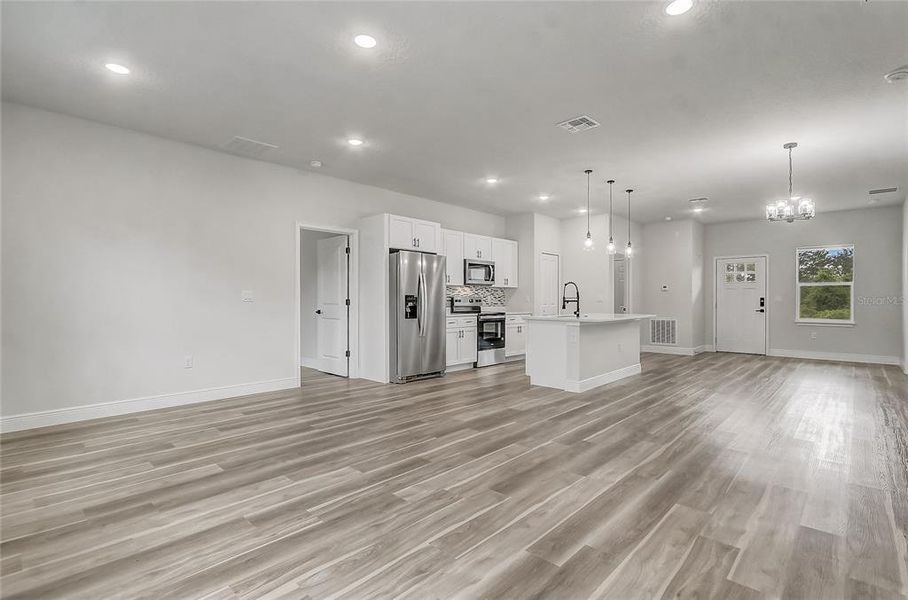 Spacious, unfurnished interior of a new home in , Ocala (Image 16).