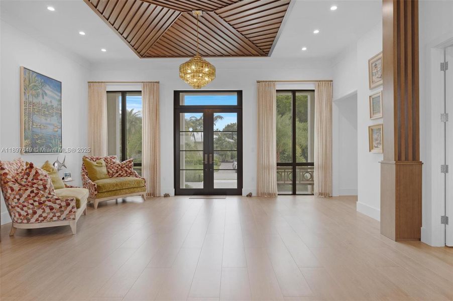 Spacious, unfurnished interior of a new home in , Key Largo (Image 21).