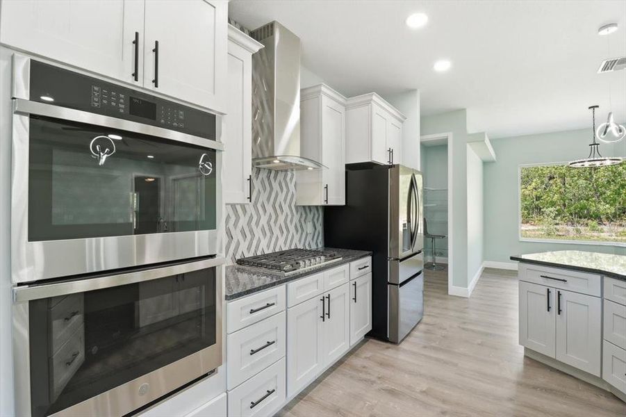 Furnished interior view inside a new home in , Beverly Hills (Image 10).