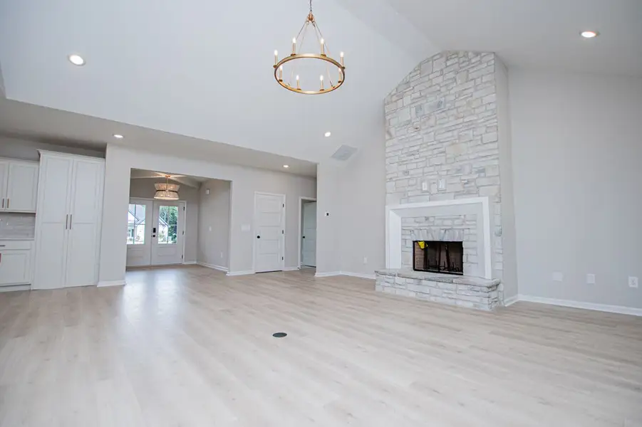 Spacious, unfurnished interior of a new home in WOODMONT RESERVE, Roopville (Image 27).