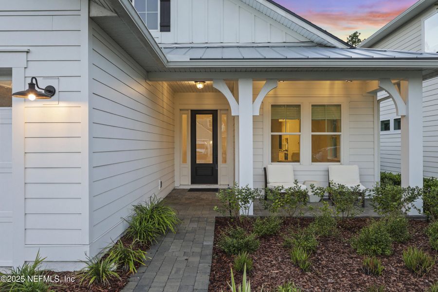 Exterior details and patio area of a home in , Ponte Vedra (Image 3).