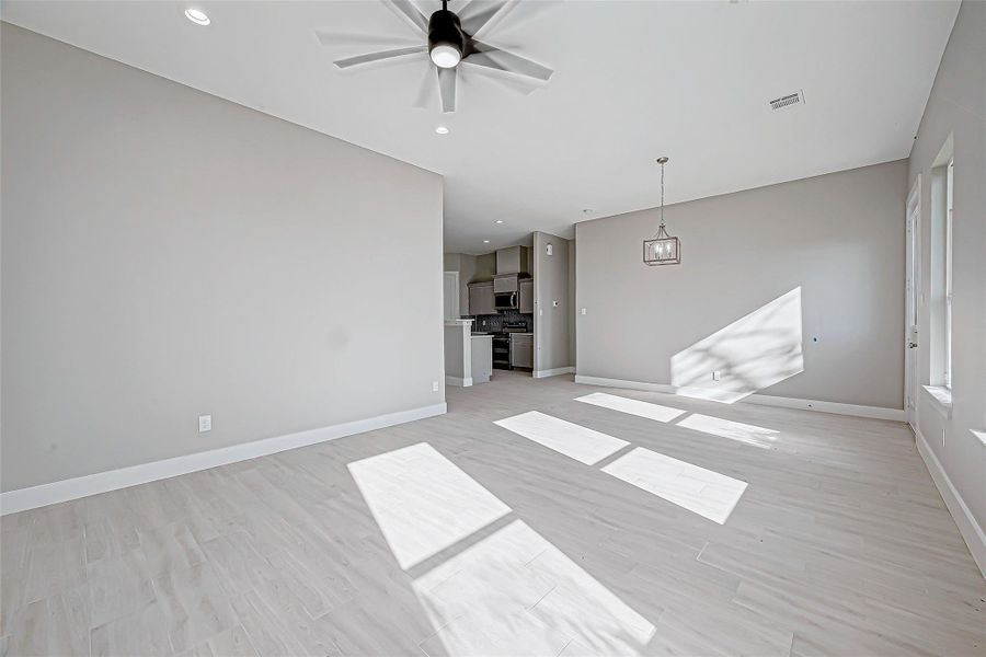 Spacious, unfurnished interior of a new home in , Needville (Image 28). Spacious, unfurnished interior of a new home in , Needville (Image 28).