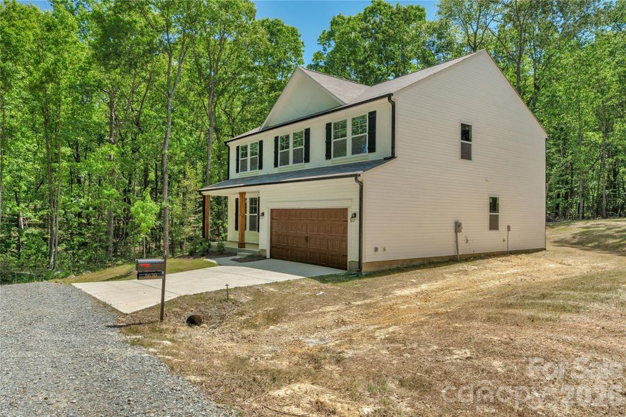 Exterior details and patio area of a home in , Monroe (Image 4).