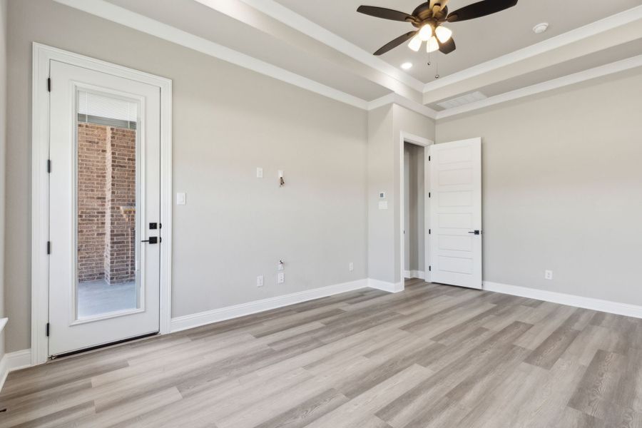 Spacious, unfurnished interior of a new home in Lakeview Heights, Azle (Image 31). Spacious, unfurnished interior of a new home in Lakeview Heights, Azle (Image 31).