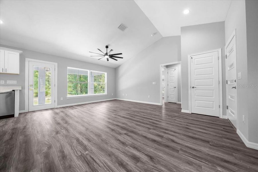 Spacious, unfurnished interior of a new home in , Citrus Springs (Image 18). Spacious, unfurnished interior of a new home in , Citrus Springs (Image 18).