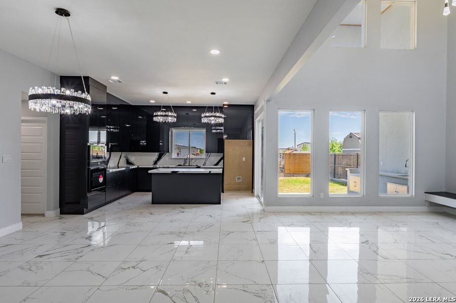 Spacious, unfurnished interior of a new home in , Harlingen (Image 25).