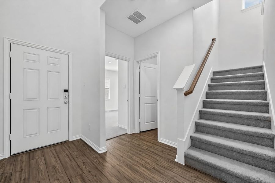 Spacious, unfurnished interior of a new home in River Ridge, Crandall (Image 28).