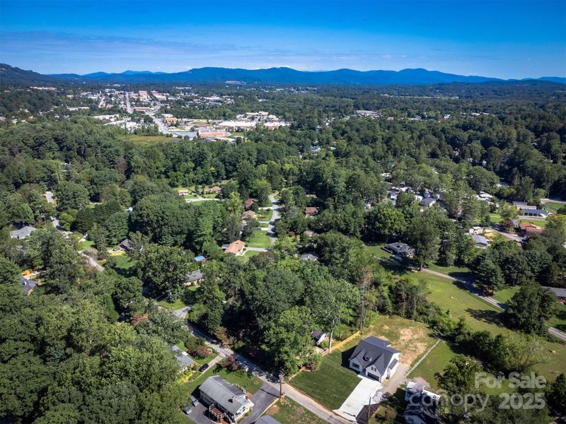 Image 37 of a home in .