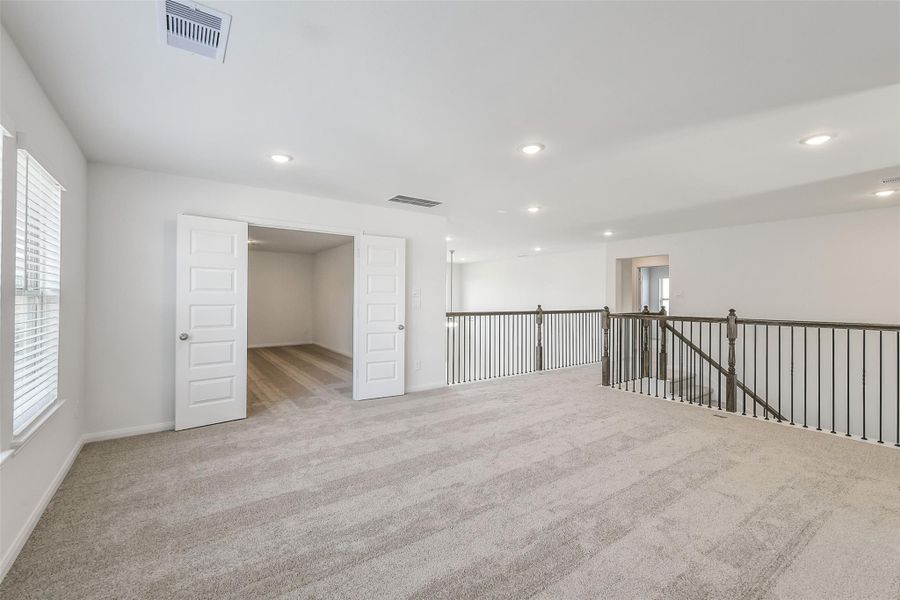 Spacious, unfurnished interior of a new home in Stone Creek Ranch, Hockley (Image 19). Spacious, unfurnished interior of a new home in Stone Creek Ranch, Hockley (Image 19).