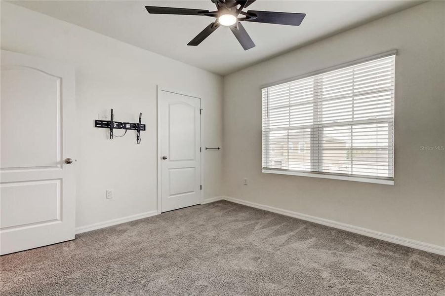 Spacious, unfurnished interior of a new home in Lakes at Laurel Highlands, Lakeland (Image 49).