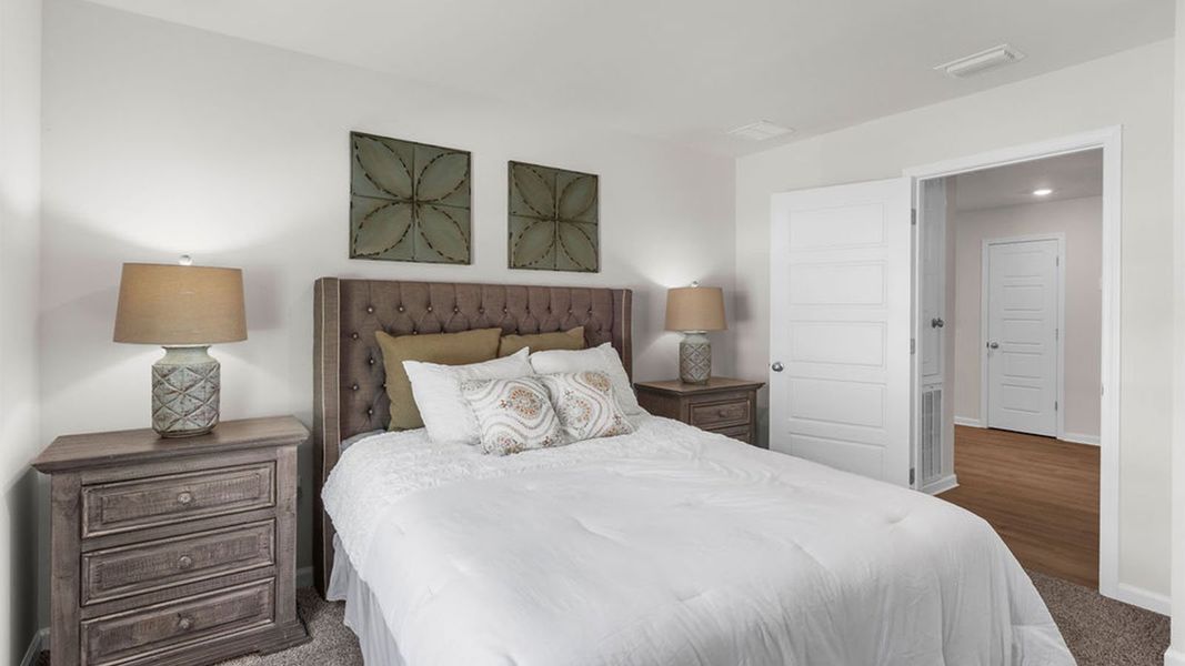 Furnished interior view inside a new home in Wesley Park, Crawfordville (Image 15).