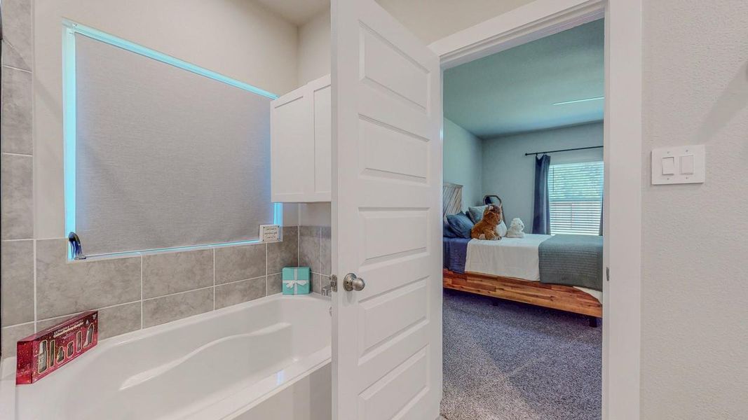 Furnished interior view inside a new home in , Beaumont (Image 31).